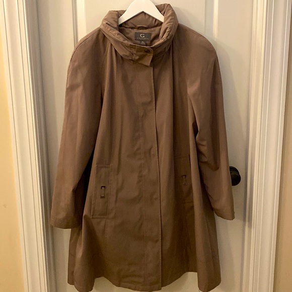 Gallery Jackets & Blazers - EUC Women’s Gallery NY Hooded 3/4 Length Rain Coat Size XL